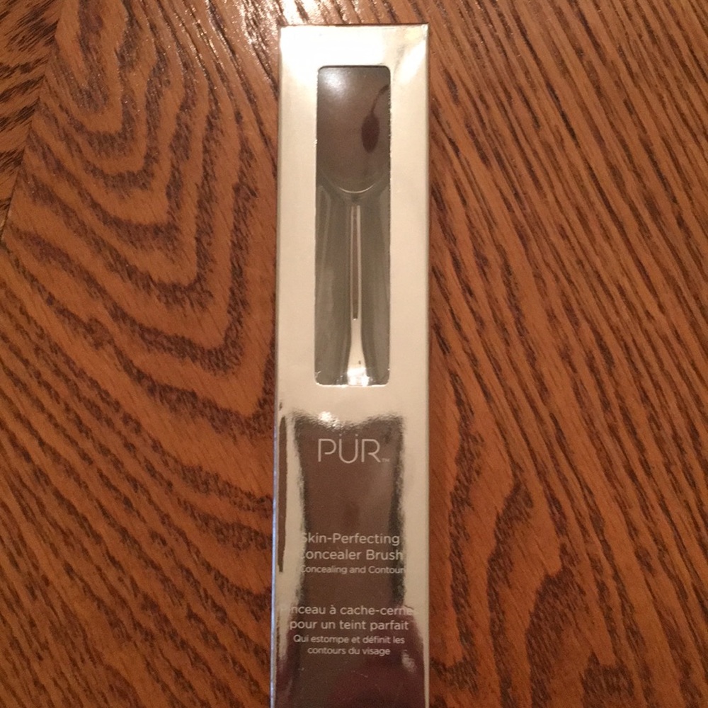 PUR concealer brush